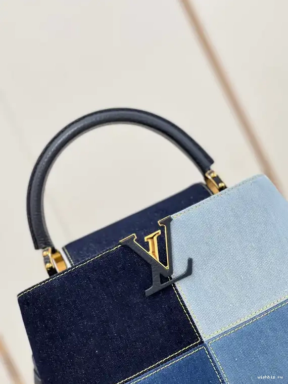 WIS LOUIS MM VUITTON CAPUCINES 0611
